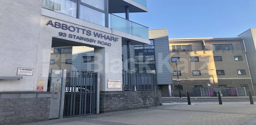 			NEW INSTRUCTION (Includes Water Rates)., 1 Bedroom, 1 bath, 1 reception Apartment			 Stainsby Road. Abbots Wharf, Poplar